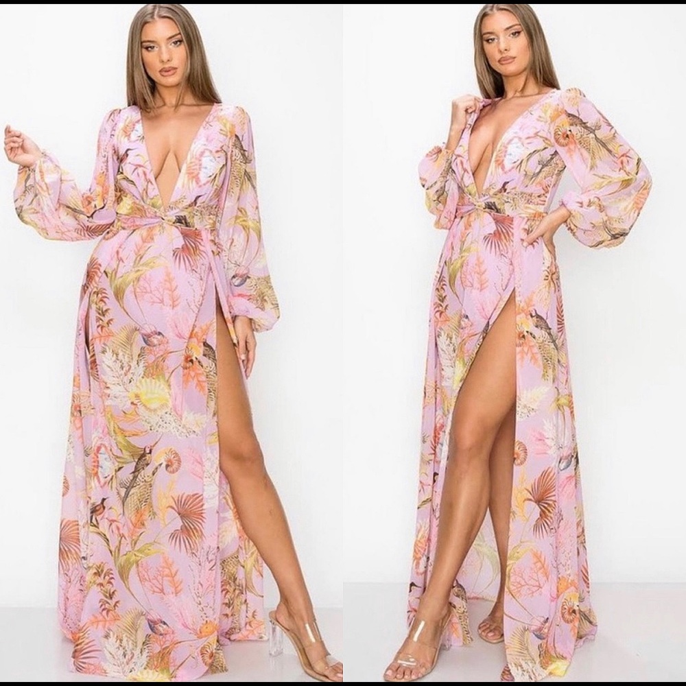 NWT $150 Floral High Slit Long Sleeve Dress Coverup
